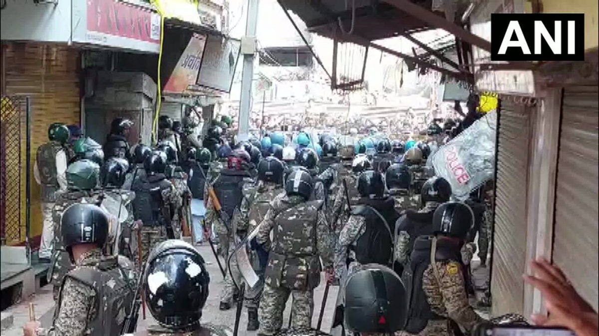 Ujjain clash erupts at Shahi Masjid site ahead of planned road-widening demolition