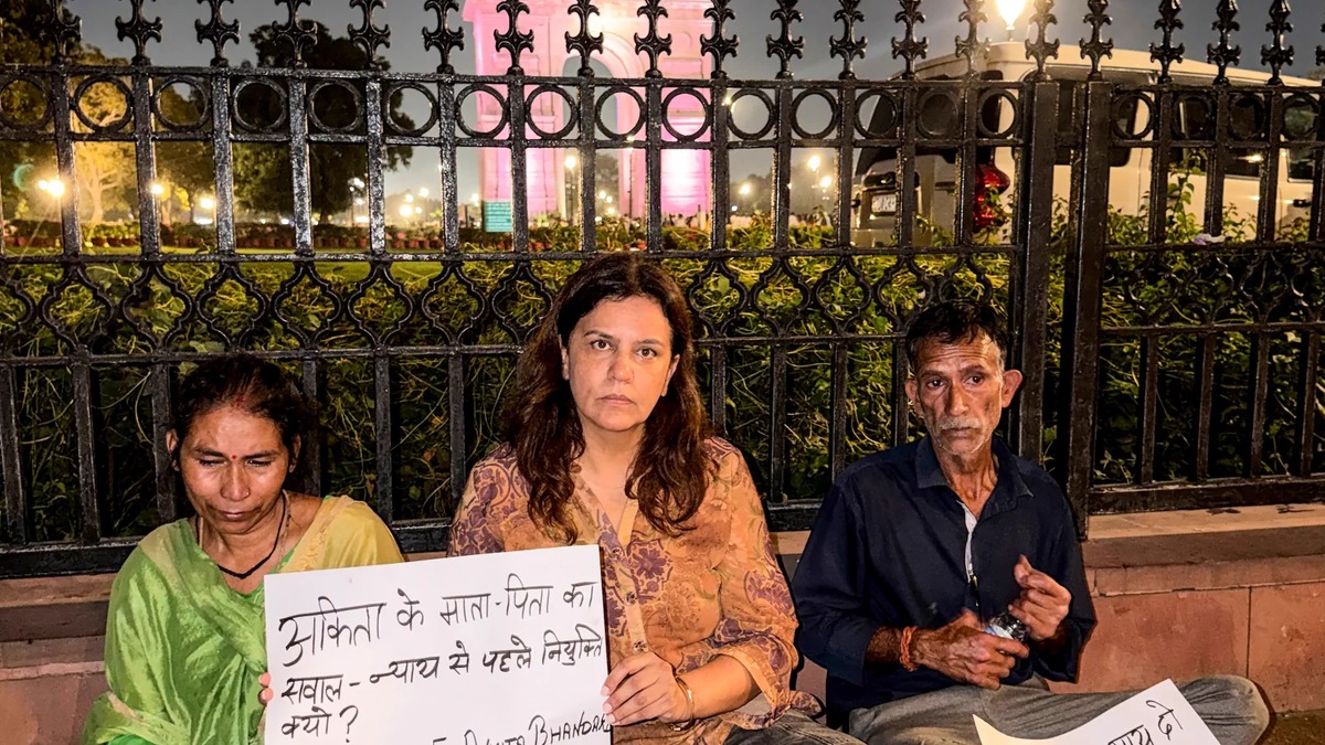 अंकिता भंडारी केस में उम्रकैद का जिक्र, दिल्ली में माता-पिता के प्रदर्शन पर धामी सरकार का बयान